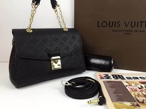 Nhãn hiệu thời trang Louis Vuitton