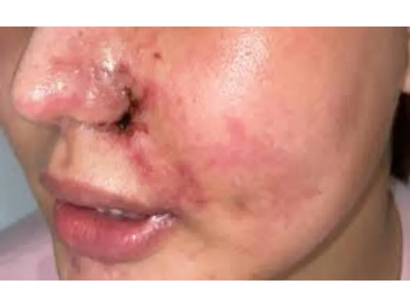 Phẩn ánh của khách hàng